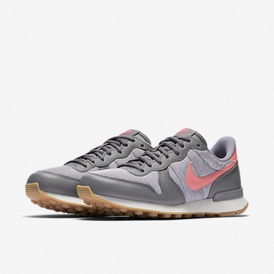 basket nike femme scratch