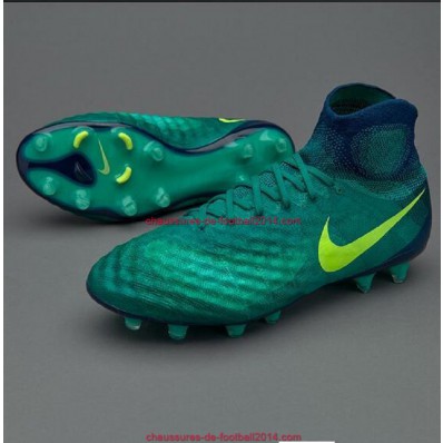 chaussure de foot nike tiempo montante chaussure de foot nike tiempo montante