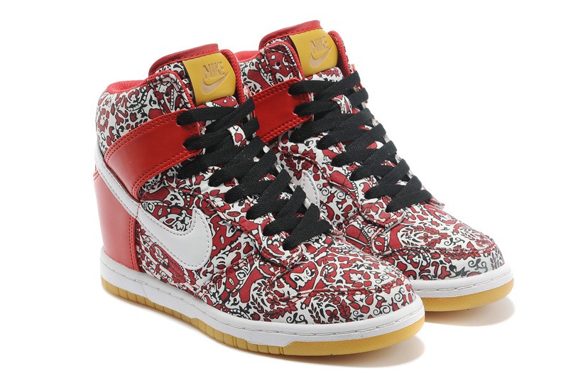 nike dunk sky high liberty