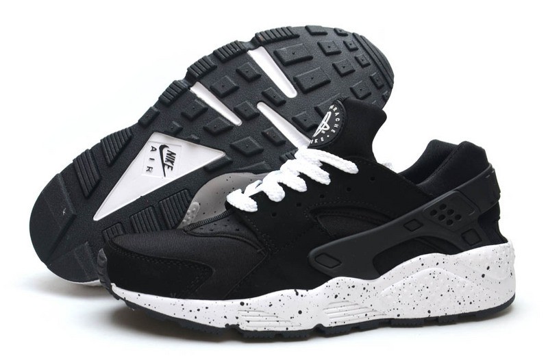 nike noir semelle blanche