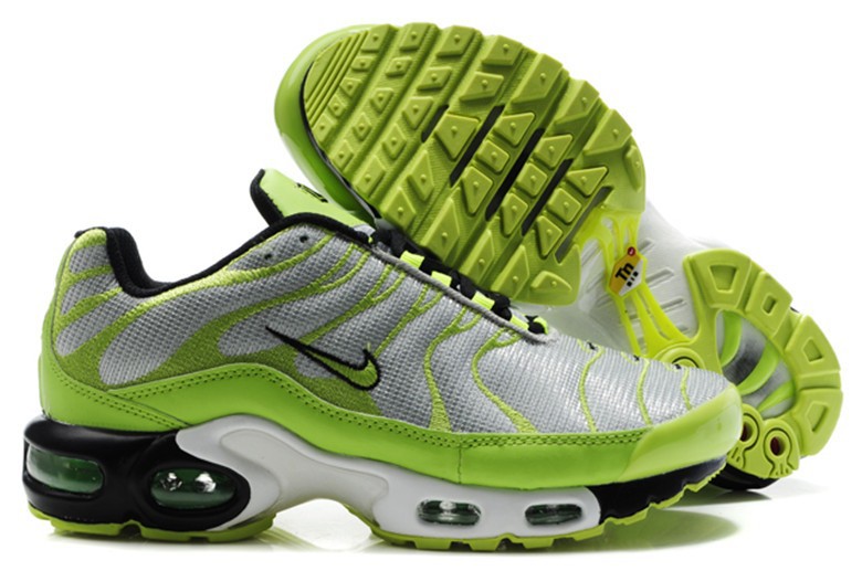 chaussures nike requin fluo chaussures nike requin fluo